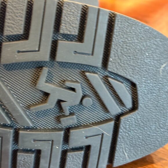 Want Les Essentiels (Portugal) Graves Shearling Lugged Navy Loafers-Size 39-BNWT - Picture 7 of 9